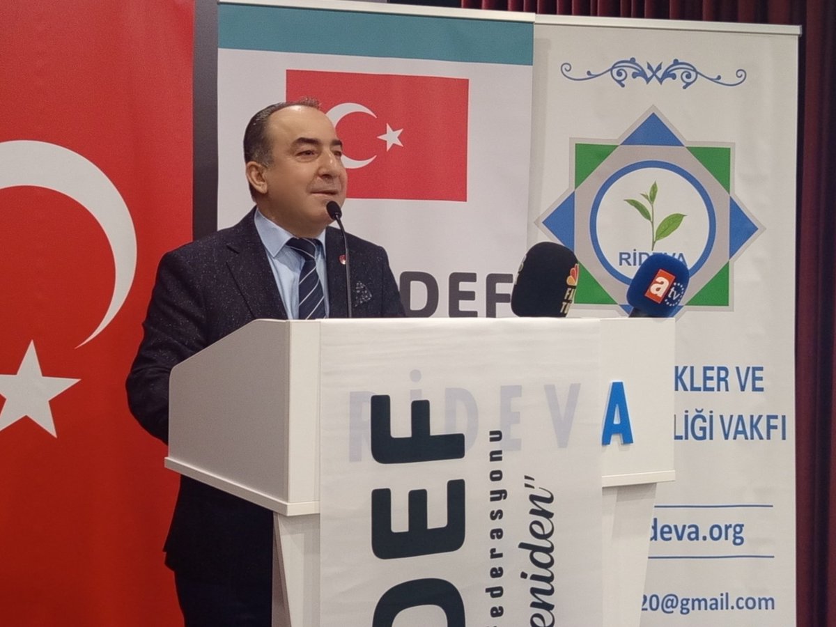 halilibrahimece's tweet photo. Kurucu Genel Başkan Yardımcılığı görevini üstlendiğim Zonguldak Dernekleri Federasyonu’nun (ZONDEF) düzenlediği istişare toplantısına katılarak gündeme ilişkin değerlendirmelerde bulunduk.
Önümüzdeki ay gerçekleştirilecek olan Zonguldak Tanıtım Günleri programına dair verimli bir fikir alışverişi gerçekleştirdik.
Programın düzenlenmesinde emeği geçen ve toplantıda hazır bulunan başta ZONDEF Genel Başkanı Sayın Ziya Öncan olmak üzere; Düzce Vali Yardımcısı Sayın Şevket Cinbir, Zonguldak TSO Başkanı Sayın Metin Demir, ZONSİAD Genel Başkanı Sayın Nejdet Tıskaoğlu, Karabük Dernekleri Federasyonu Genel Başkanı Sayın Ali Kaya, Bartın Dernekleri Federasyonu Genel Başkanı Sayın Sabri Avcı, Bülent Ecevit Üniversitesi Rektör Adayı Prof. Dr. Sayın Mustafa Canbaz, Çaycumalılar Dernek Başkanı Sayın Savaş Çiloğlu, ZONDEF Kurucu Genel Başkanımız Sayın Ali Rıza Kiremitçi, kıymetli Zonguldaklı dernek başkanlarımıza ve ismini sayamadığım gizli kahramanlara şükran ve teşekkürlerimi sunuyorum.