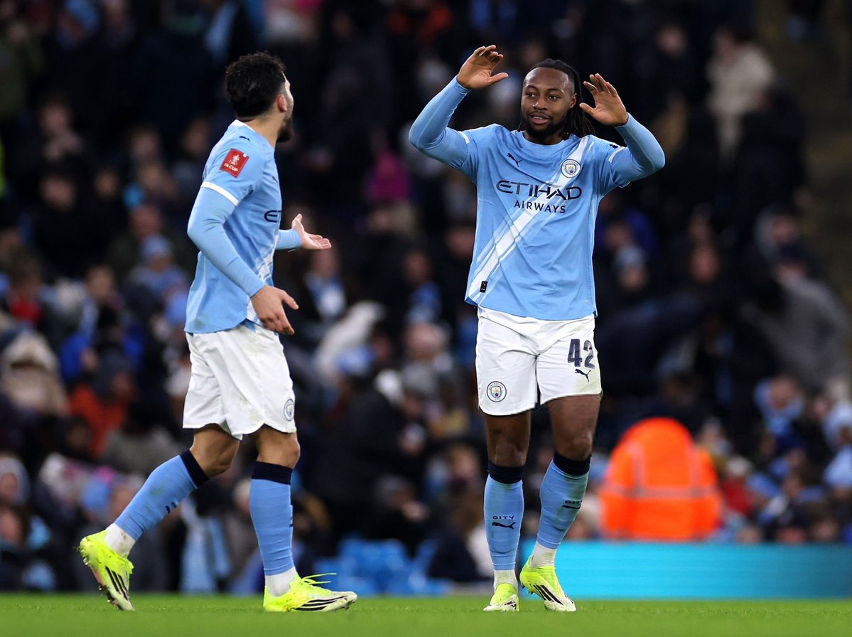 🚨🚨🚨🚨 سيمينيو مُمتدحًا ريان شرقي: