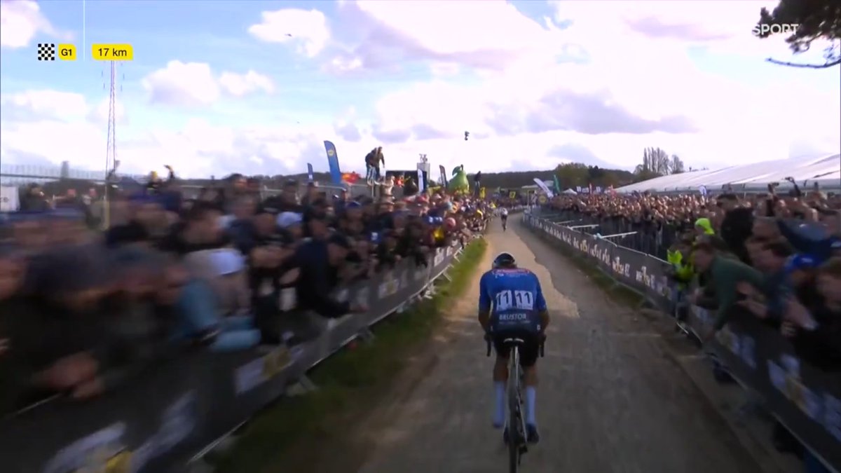 Le Gruppetto tweet media