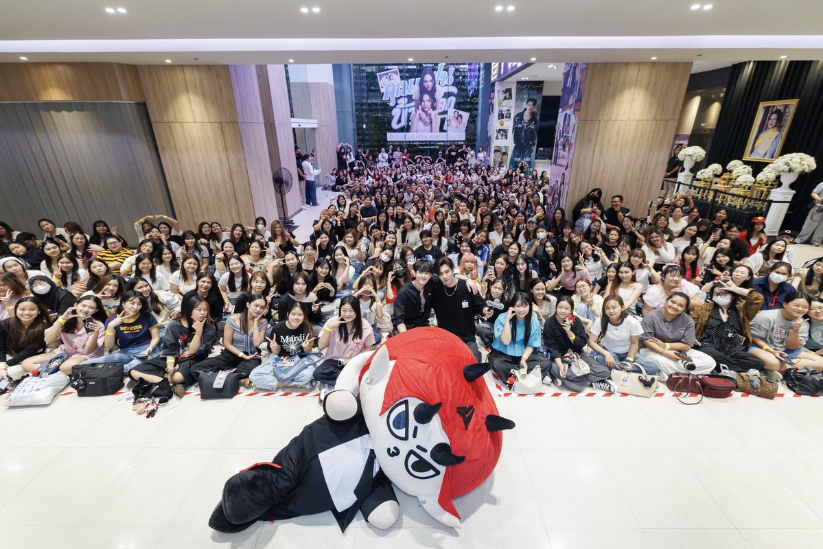 รักครูเท่าโลกเลย Love You Teacher tweet media