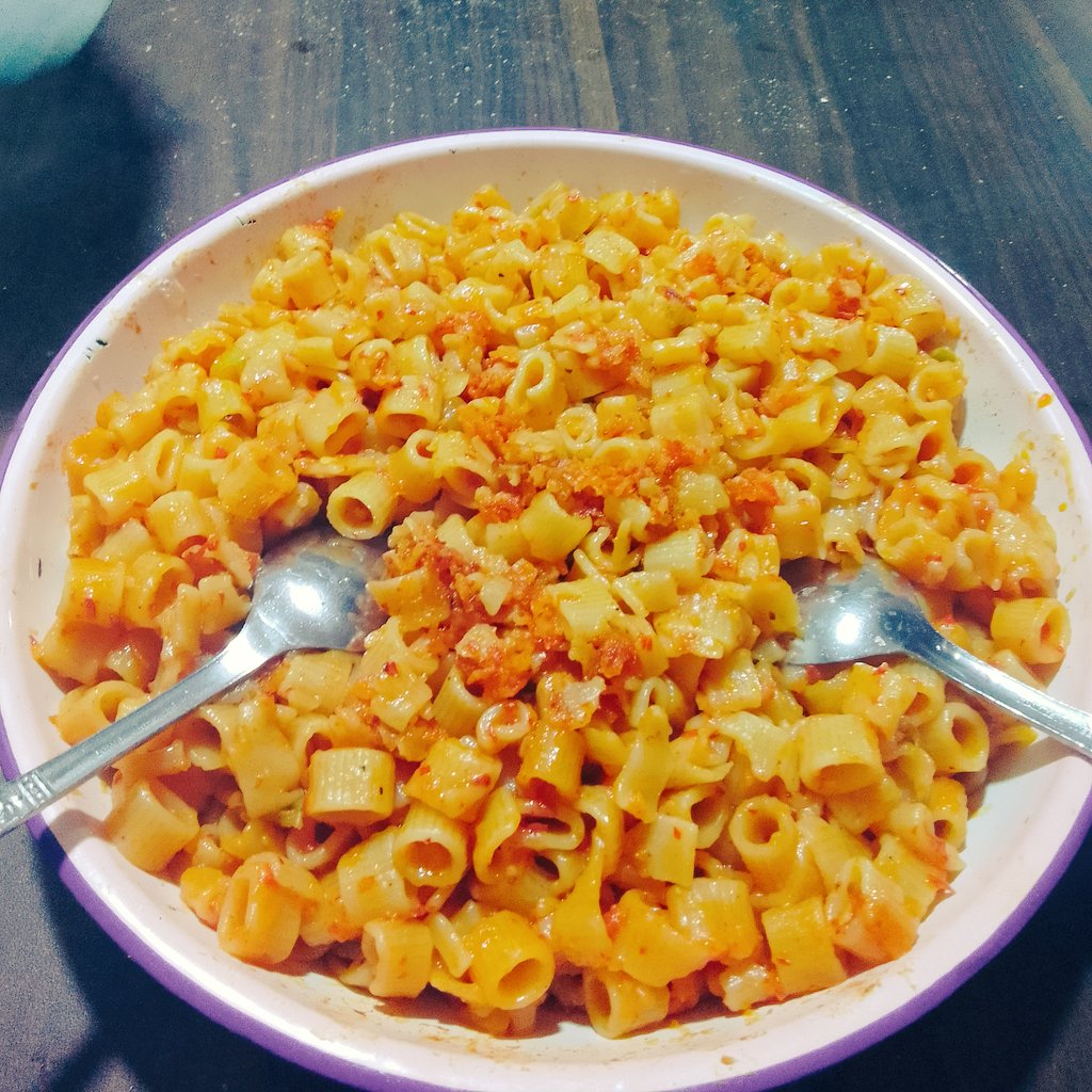 أَحْمَد مضغوط دلوقتي tweet media