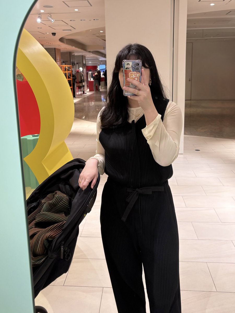 wednesday aki tweet media