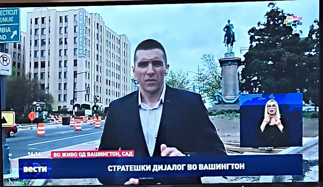 dex1009's tweet photo. CNN ли е ShitТel ли е 🤡 https://t.co/Z0oaH0DNtf