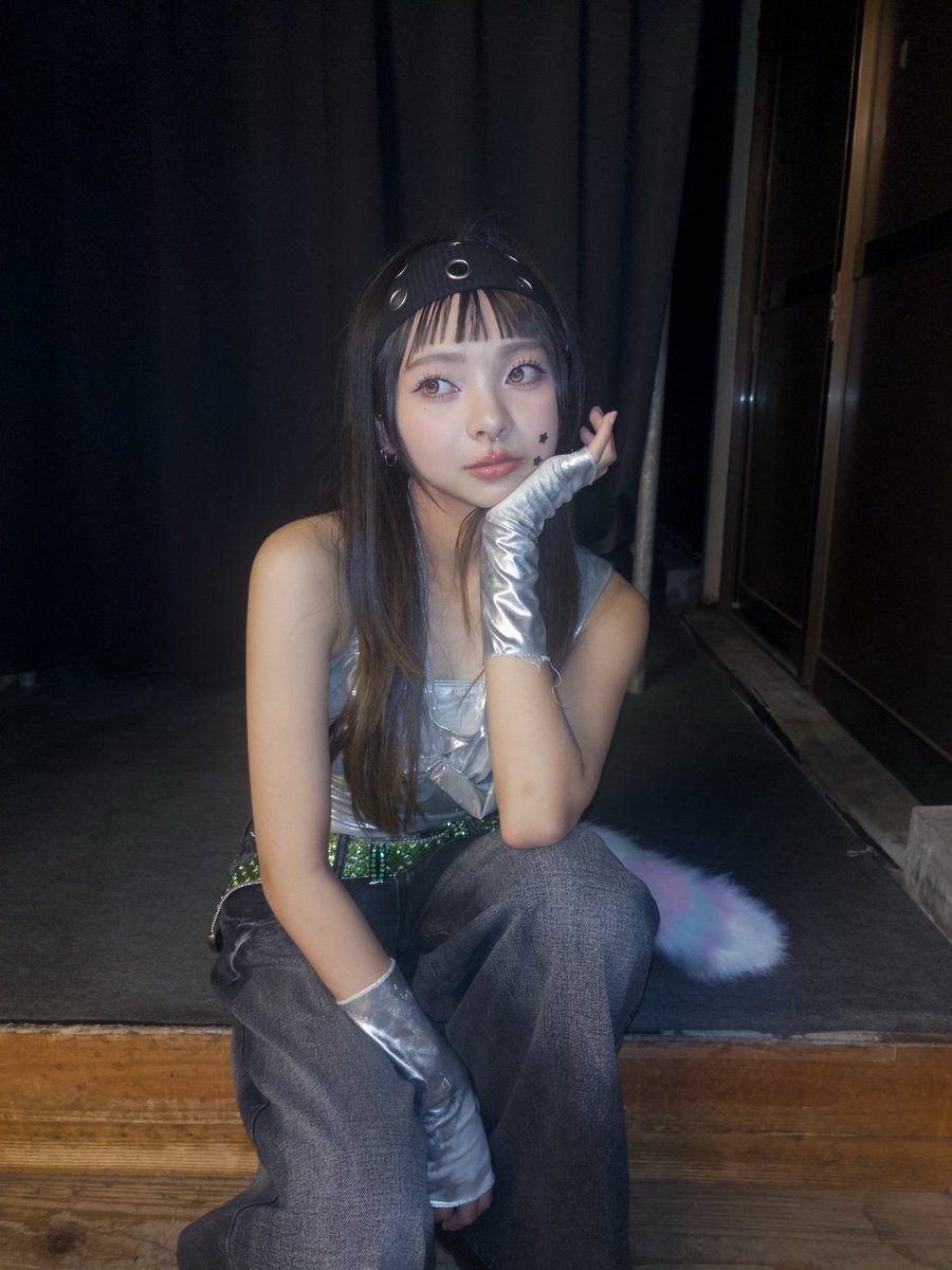 ラフアロ９周年ライブ＆LUNAちゃん生誕祭ありがとうございました❤️‍🔥
LUNAちゃん素敵だった、おめでたいこと続きで幸せな一日！！

今日はコラボさせていただいたり楽しいことばっかだったー！！！きすずさんとがんばったのだ😀

この高知遠征、メンバーともみんなとも仲深めれてはっぴーでした完💯
