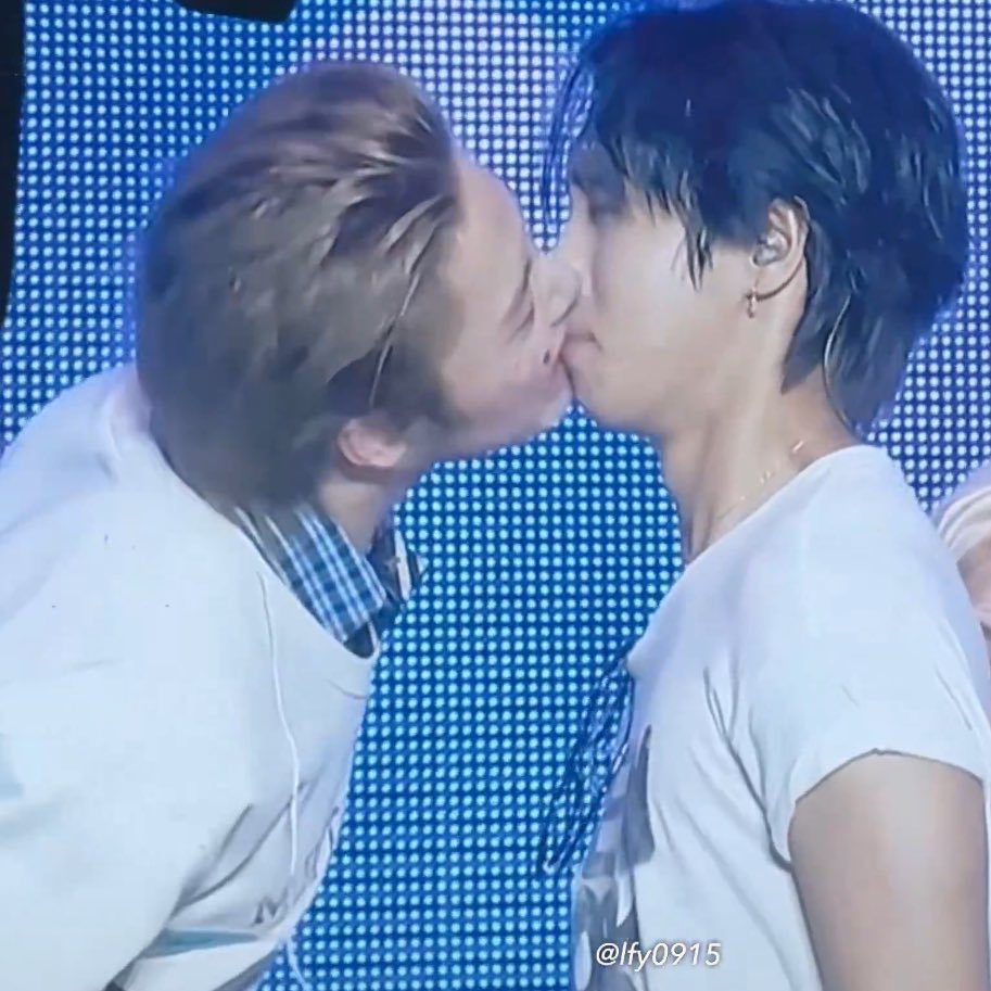 Male ֶָ֢≽ܫ≼ tweet media