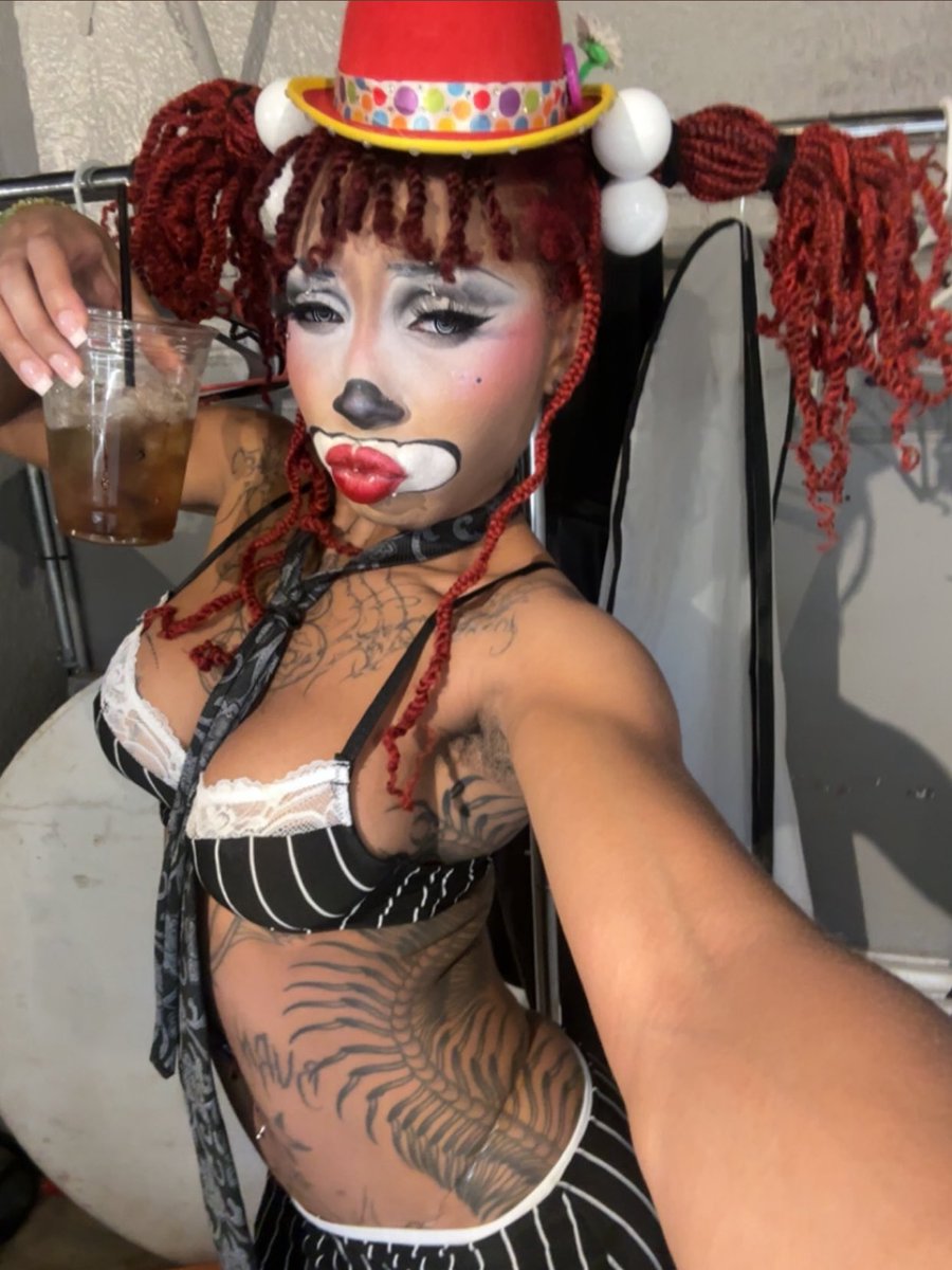 🖤Creemie Crawlie🖤 tweet media