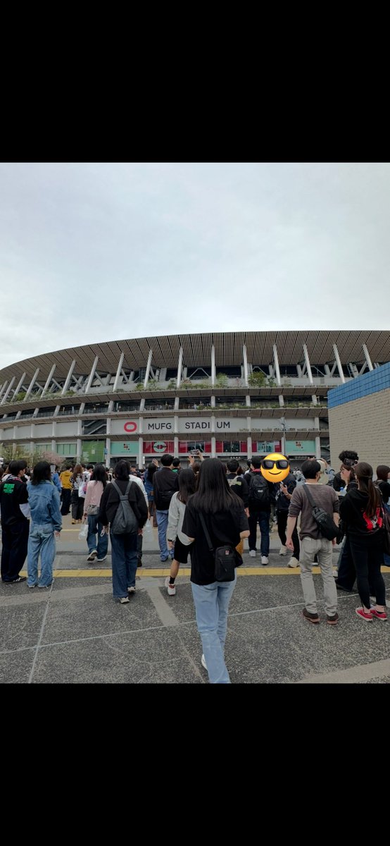 KazT0317's tweet photo. THE MUSIC STADIUM 
ONE OK ROCK × YOASOB
ライブも最高だったけど、国立競技場の
フィールドに立てた事が感激したな〜
YOASOBI セトリ
1 アイドル
2 祝福
3 UNDEAD
4 アドレナ
5 PLAYERS
6 たぶん
7 優しい彗星
8 勇者
9 セブンティーン
10 怪物
11 あの夢をなぞって
12 群青
13 夜に駆ける https://t.co/iMBixFOqsx