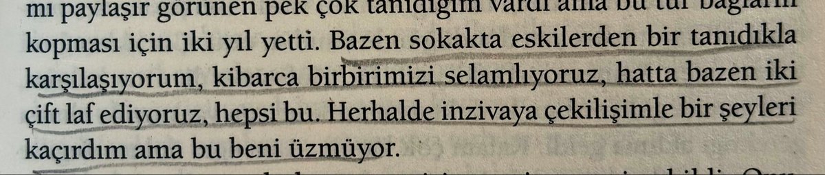 eedayil's tweet photo. “herhalde inzivaya çekilişimle bir şeyleri kaçırdım ama bu beni üzmüyor.” https://t.co/KhtHsLJVpJ