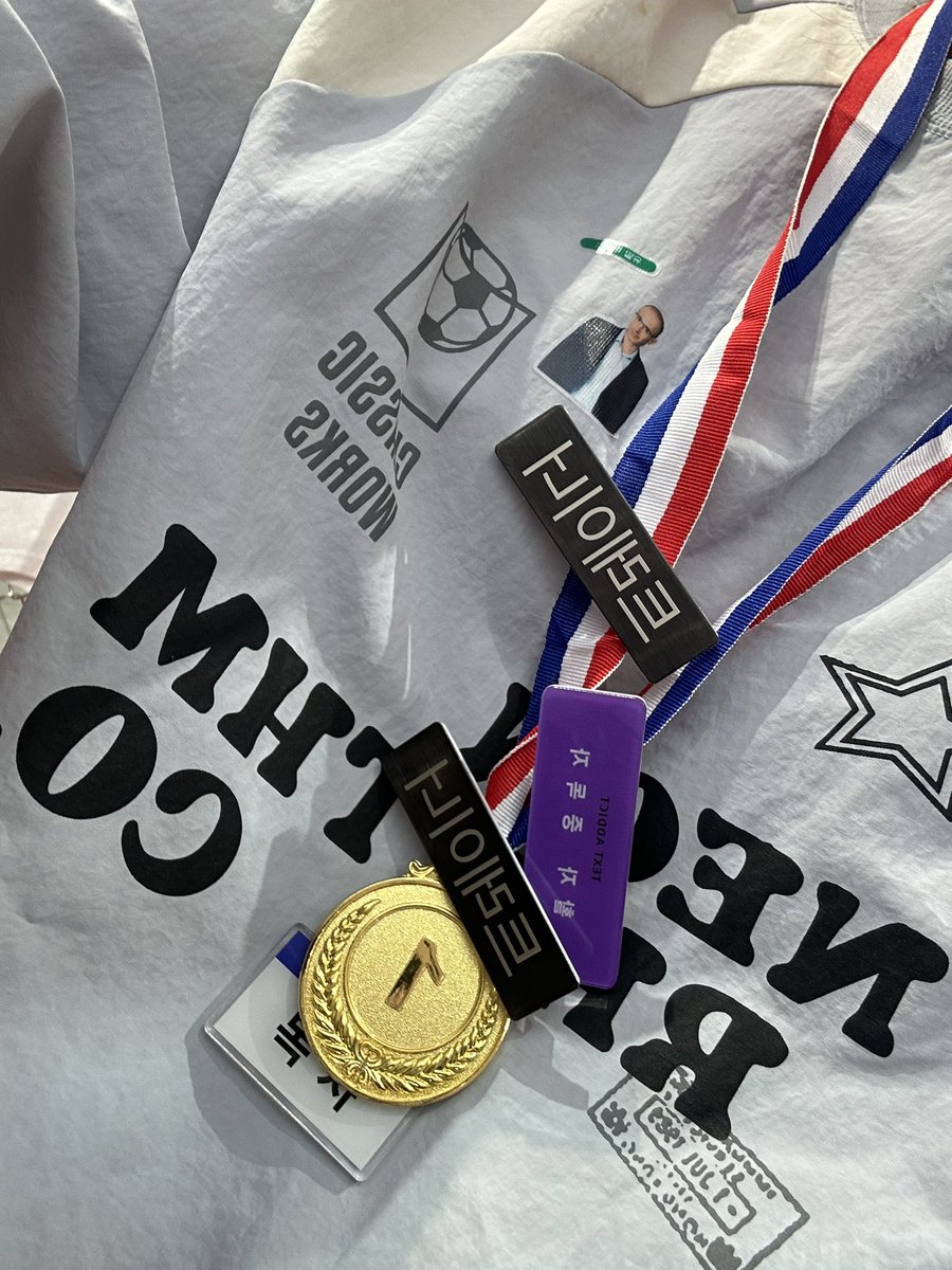 멈케터 tweet media