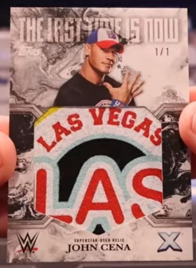 JUST PULLED: 1-of-1 John Cena with an INSANE event-used patch... 🔥

(via <a href="/LaytonSports/">LaytonSportsCards</a>/<a href="/samwwesamwwe/">Steve</a>)