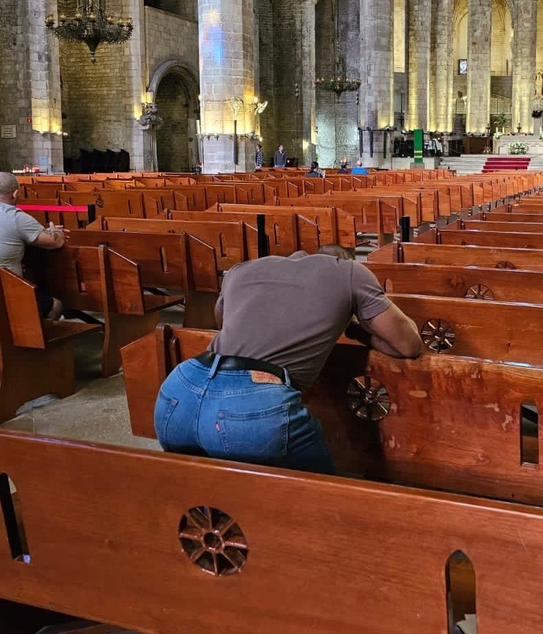 Esperando Jesus ressuscitar