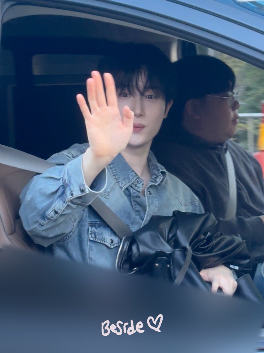 𝘽𝙚𝙨𝙞𝙙𝙚 tweet media