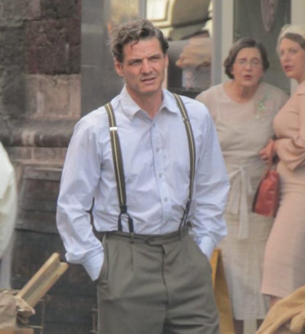 pascalinbloom's tweet photo. the hair and suspenders are doing things to me https://t.co/2VKkiHZ37v