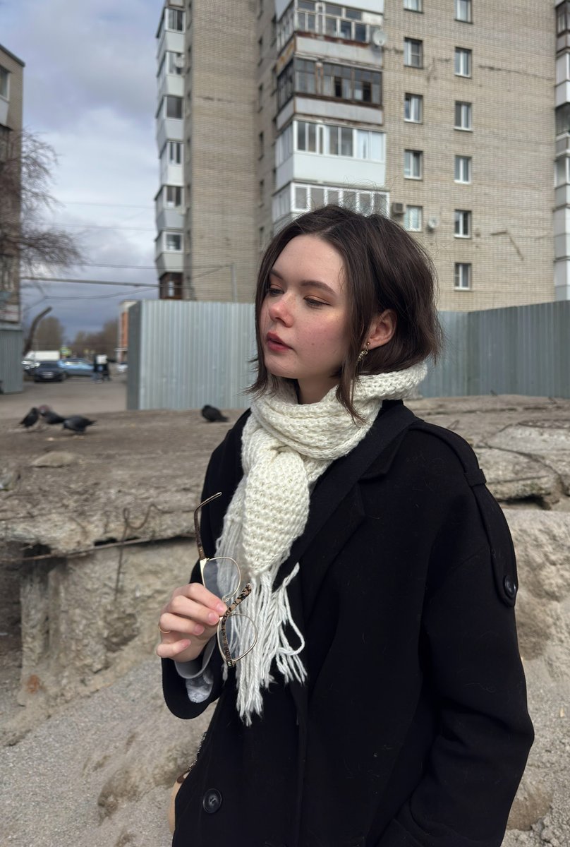 Картошечка с волосами 🩵🧣 tweet media