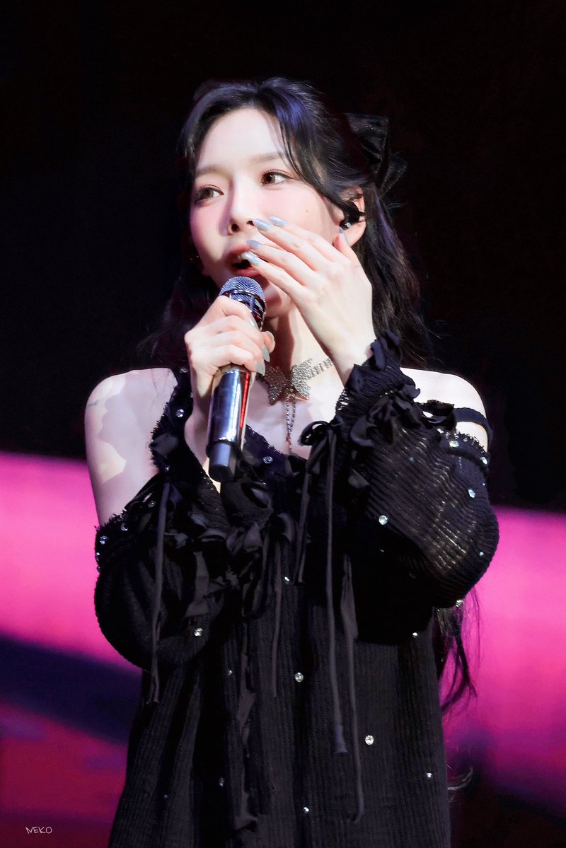 NekoMochiii tweet media