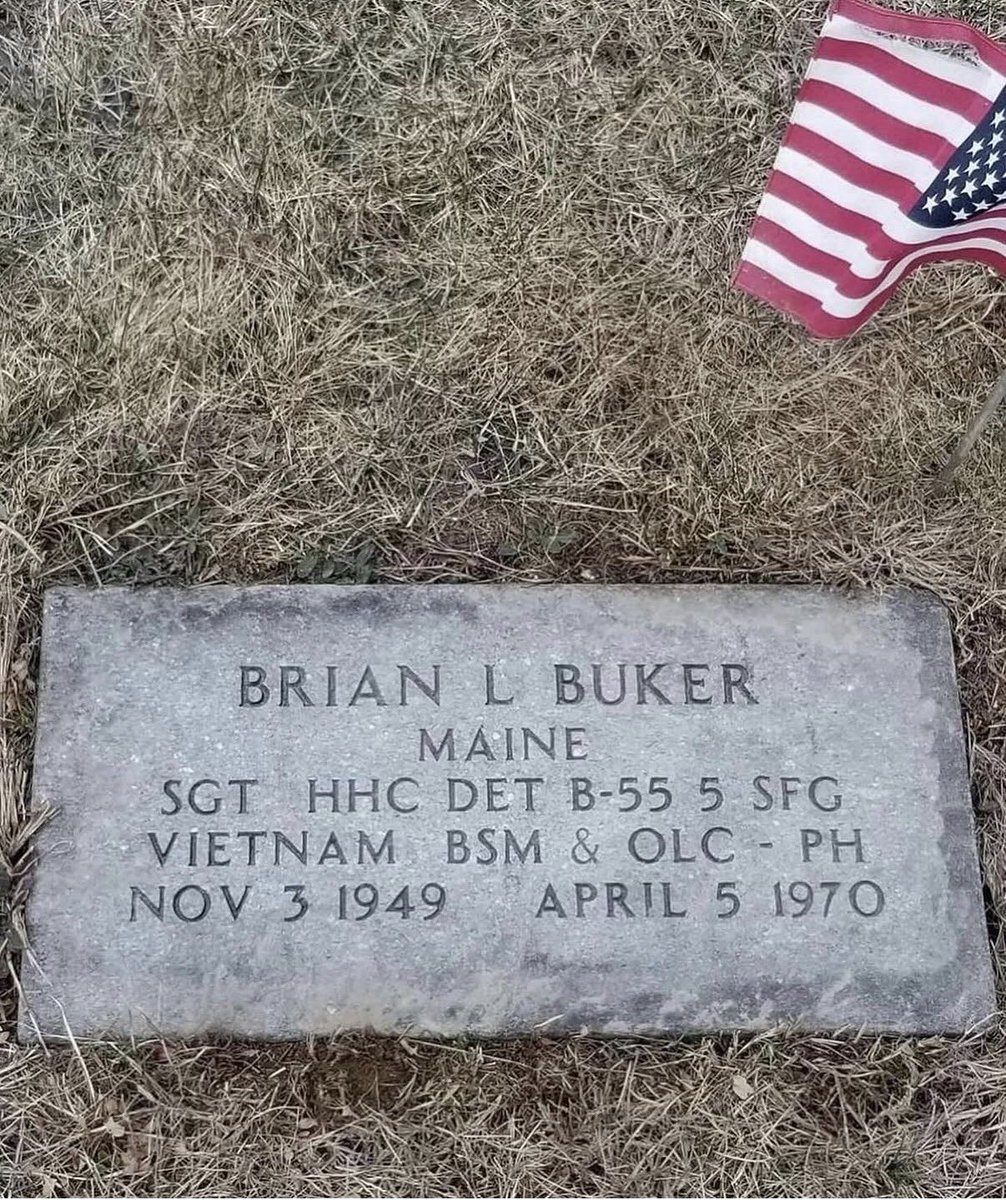 op_hawkeye's tweet photo. 4.5.1970 | Sergeant Brian Buker 🇺🇸

#OpHawkeyeRemembers #BrianBuker #5thSFG #CMOH #MedalofHonor #BronzeStar #PurpleHeart #DeOppressoLiber  #suppourtourSOFcommunity #Operation_Hawkeye

📜 https://t.co/xMXB2tnIG1
📜 https://t.co/zzLeD7R7kW
📜 https://t.co/63oITT3Kbv
📜 https://t.co/0qhXUuxIcX
📰 https://t.co/JSdPoKMHz8