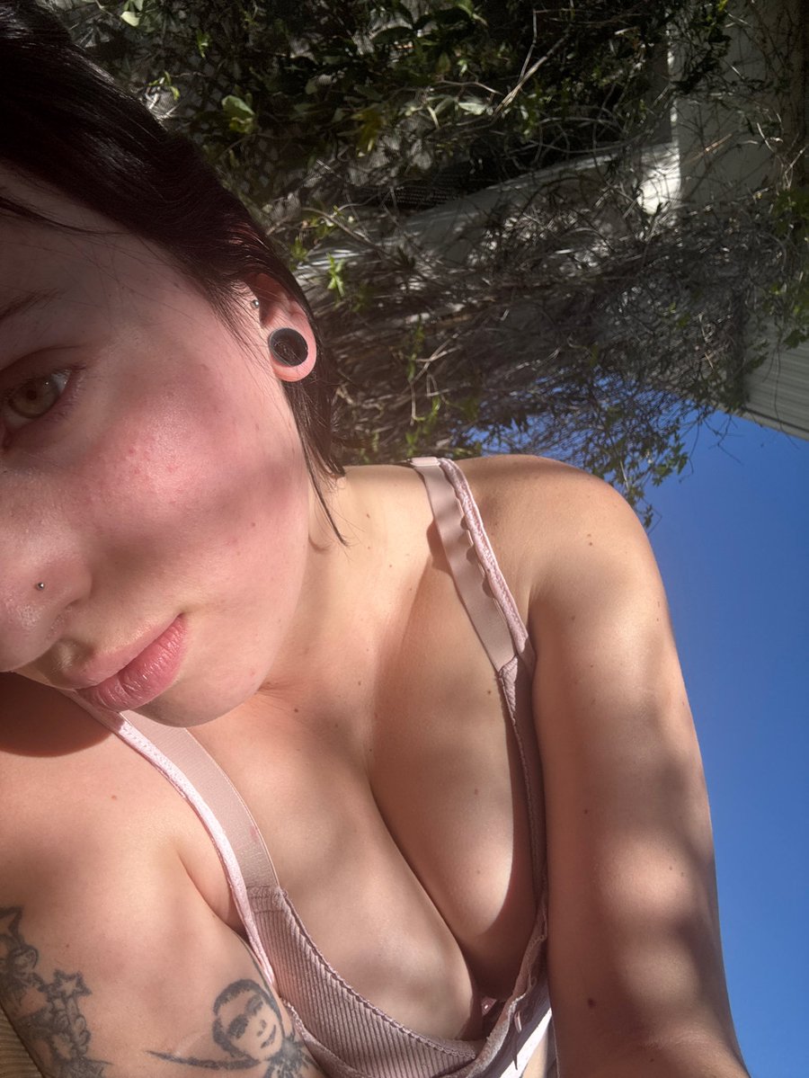 Angy🎀 tweet media