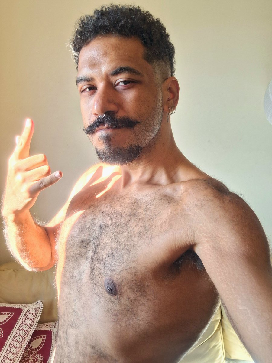 mega flopass 🌕 tweet media