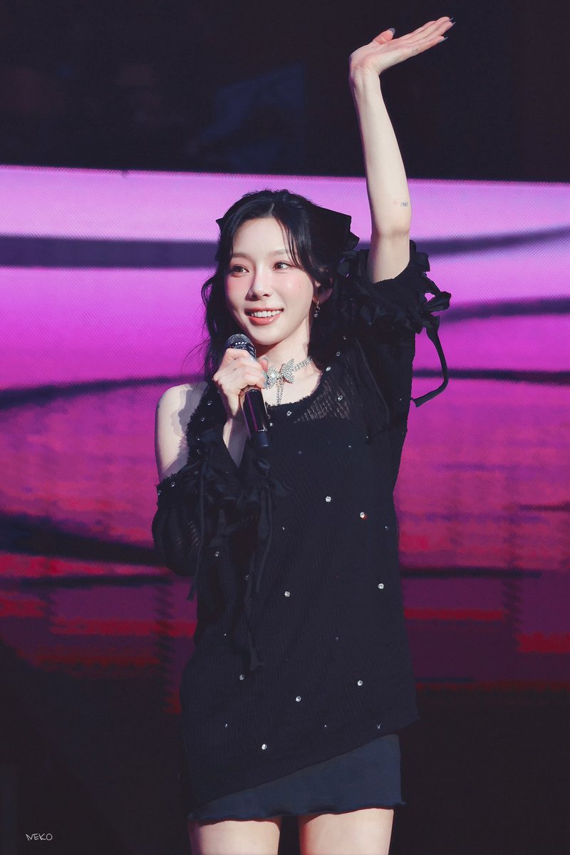 NekoMochiii tweet media