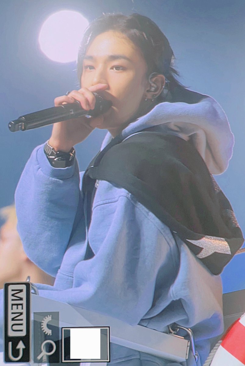 mint_00320's tweet photo. 260405 #현진
😌🎤
#hyunjin #스트레이키즈 #Straykids https://t.co/NreVLqUAx5
