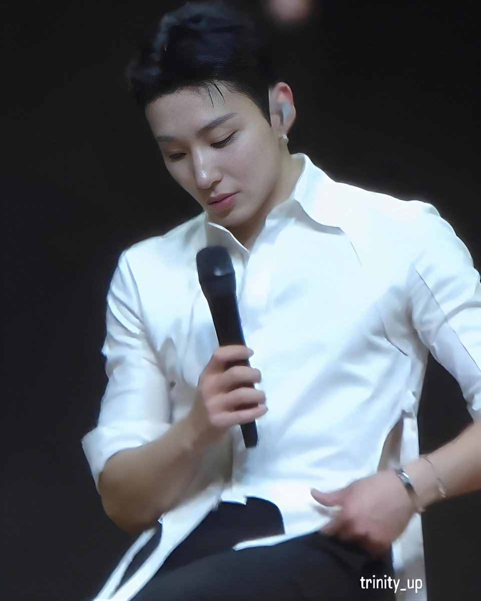 onlysinginganddancing tweet media