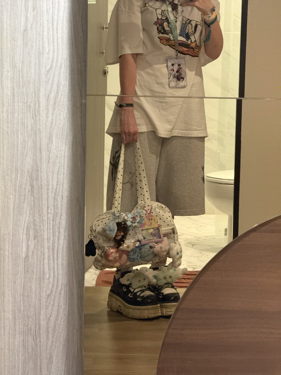 sóley is surfing tweet media