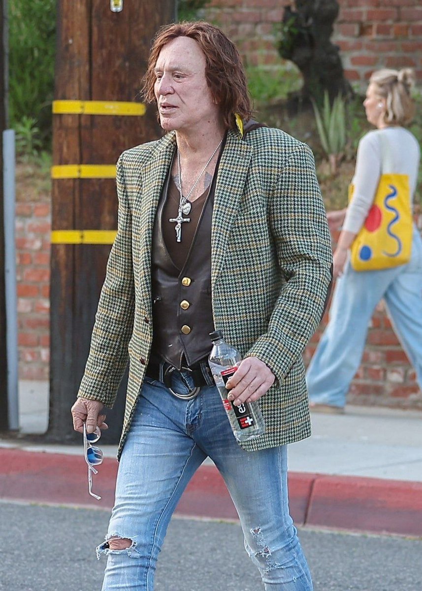 КорешЪ tweet media