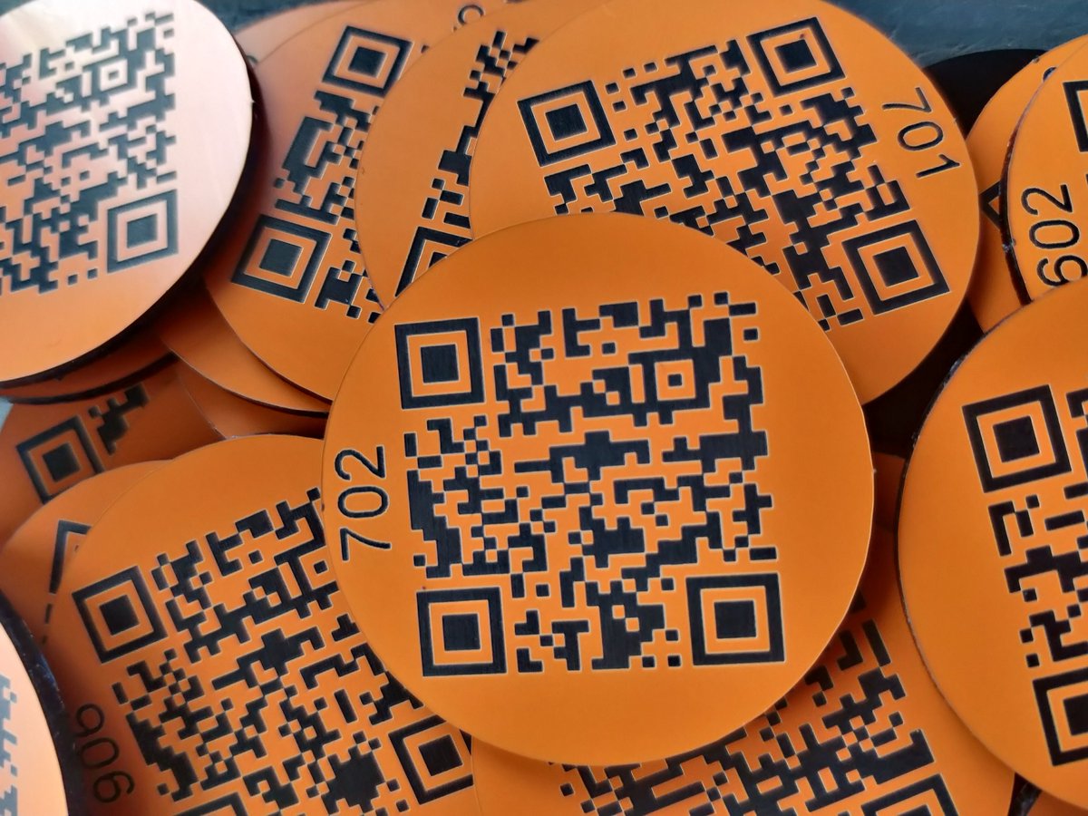 KatiHandmade's tweet image. Transform your table decor with our Custom Laser Engraved Plastic Discs, just £1.15 each. Perfect for personalizing any space! Elevate your style today. #TableDecor #CustomDesign

Shop Now etsy.com/listing/186254…