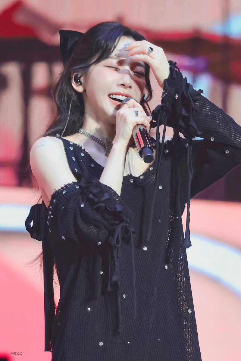 NekoMochiii tweet media