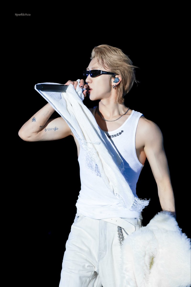 SparkleSea tweet media