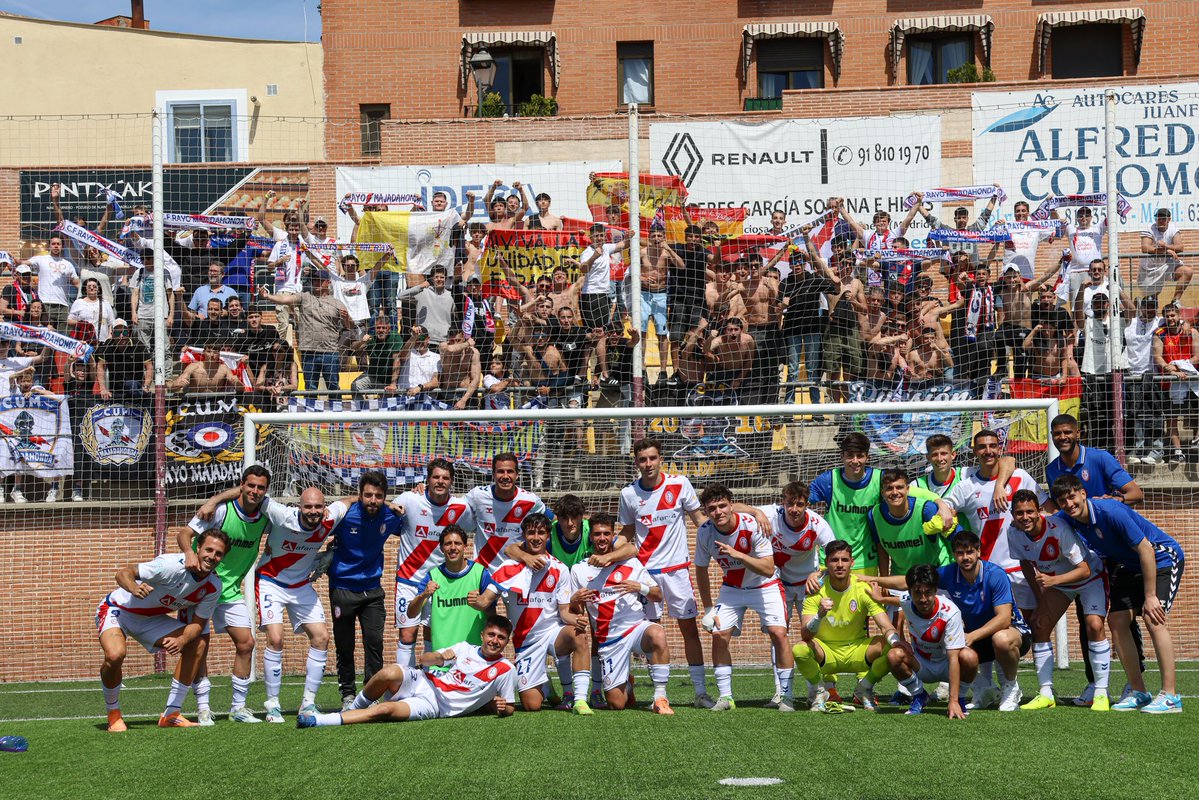 CF Rayo Majadahonda 🤍⚡️💙 tweet media