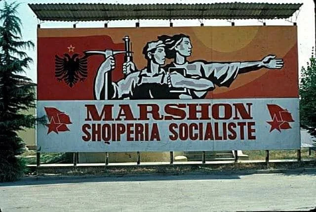 𝙀𝙨𝙨𝙚 ☆ tweet media