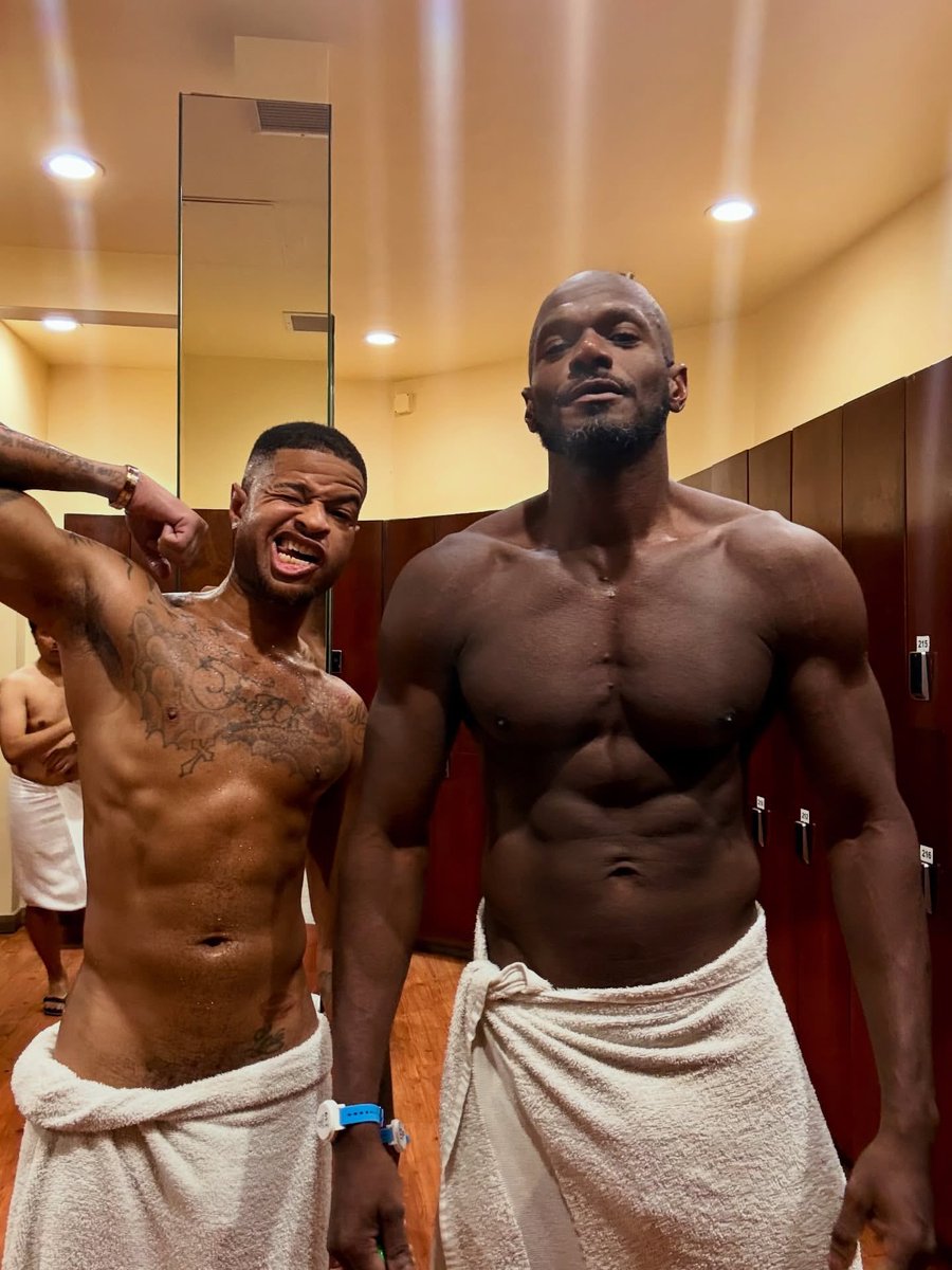 LUSH EMPIRE tweet media