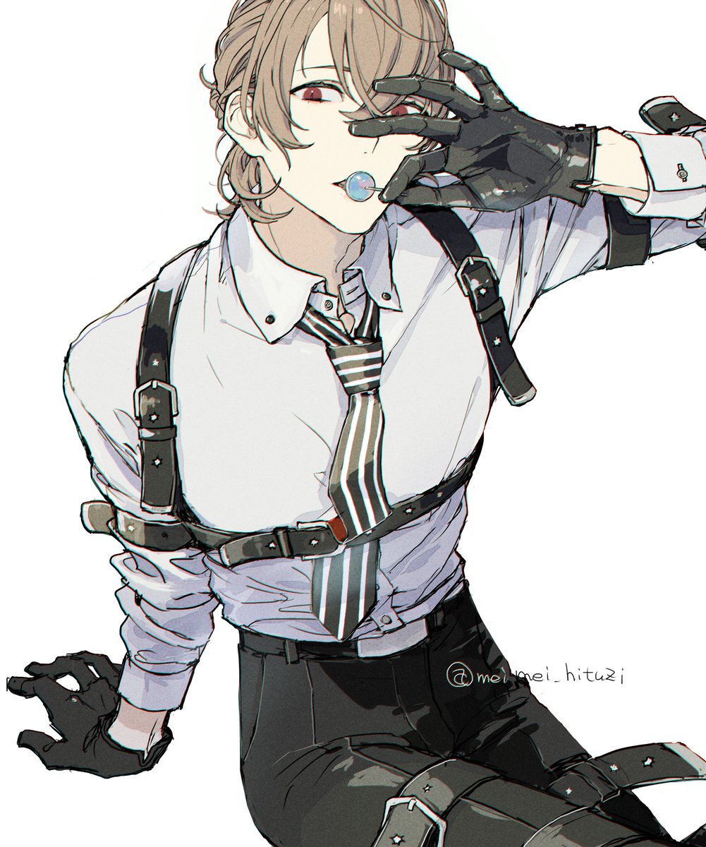 制服+ダークスーツベルト