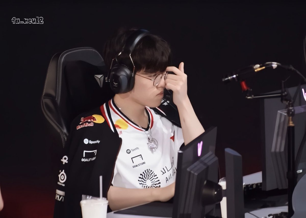 Bacoonzzz_'s tweet photo. 02.
#2HJ | #Zeran
(short drabble)
The lights are too bright, but Oner does not look away.
He sits down and adjusts his mouse twice. His hands are steady, his breathing even.
Everything is in place. Everything is controlled.
Across the stage, Zeka takes his seat.
Oner does not stare at him, but the image is already fixed in his mind.
Zeka smiling.
At Doran.
--
The game begins and Oner plays the way he always does. Clean and efficient. His pathing precise and his timing sharp.
Then mid comes into view.
Zeka.
Something shifts.
🐯: Mid.
He does not wait for setup.
He does not ask for confirmation.
He moves the moment he sees an opening, even if it is not perfect.
Zeka dies.
Oner exhales quietly and resets.
It happens again. And again. Every time mid comes into view, he turns toward it. Not because he has to, but because he wants to.
Zeka starts to play safer. He stands further back, clears waves faster, keeps his distance.
Oner notices and adjusts.
He forces angles that are worse, trades that are riskier, paths that cost more. Just to reach him.
In one fight, Oner dives too deep.
There is no way out. Zeka almost lives, but Oner goes all in anyway.
Zeka dies.
Oner dies after.
That’s enough.
The nexus falls.
T1 wins the series.
--
Oner removes his headset slowly. The noise fades, but something sits heavy in his chest.
Across the stage, Zeka is already standing.
For a brief moment, their eyes meet.
Neither of them looks away.
--
They line up for the handshake.
Doran stands in front of Oner.
🐿: Good game.
🐣: You too.
Oner notices the way Doran looks at him. The same easy warmth.
--
Then Zeka steps forward.
Closer than necessary.
Oner does not move back.
🐯: Did you have fun?
Zeka meets his gaze without hesitation.
🐣: You tell me.
A pause stretches between them, thin and sharp.
Oner leans in just slightly.
🐯: Stay away from him.
🐣: Then stop coming for me.
🐯: I won’t.
Zeka tilts his head faintly.
🐣: Oh yeah?
Beside them, Doran shifts, glancing between the two.
🐿: Can you both—
Neither of them looks at him.
The staff calls them to move. The line breaks, but the tension stays.
—
Backstage, the noise fades into something dull and distant.
Voices.
Footsteps.
None of it matters.
Oner does not follow right away. He looks down the hallway. Zeka is already walking. Oner follows, keeping his distance.
🐯: Zeka.
He pauses, then turns. They face each other a few steps apart.
🐣: You’re doing it on purpose.
It's not a question. Oner does not deny it.
🐯: You keep looking at him.
Zeka lets out a quiet breath.
🐣: So you decided to kill me for it?
🐯: If that’s what it takes.
🐣: You're insane.
Oner’s expression does not change.
🐯: You know me.
Zeka’s eyes narrow.
🐣: You’re not even hiding it.
🐯: I'm not trying to.
Silence.
Oner steps closer, just enough to make it clear.
🐯: Don't go near him.
Zeka holds his gaze.
🐣: No.
🐯: Then I won’t stop.
🐣: Good.
🐣: Because I’m not planning to either.
Something settles between them.
Not calmer.
Worse.
Zeka steps back first.
🐣: See you next match.
He turns and walks away.
—
Oner stays where he is, watching until Zeka disappears from view.
His hands are still tense, even after the win.
He closes his eyes briefly.
He sees it again.
Doran's smile.
Not meant for him.
—
Next time, he will not stop at the game.
If Zeka keeps looking,
Oner will make sure there is nothing else to look at.