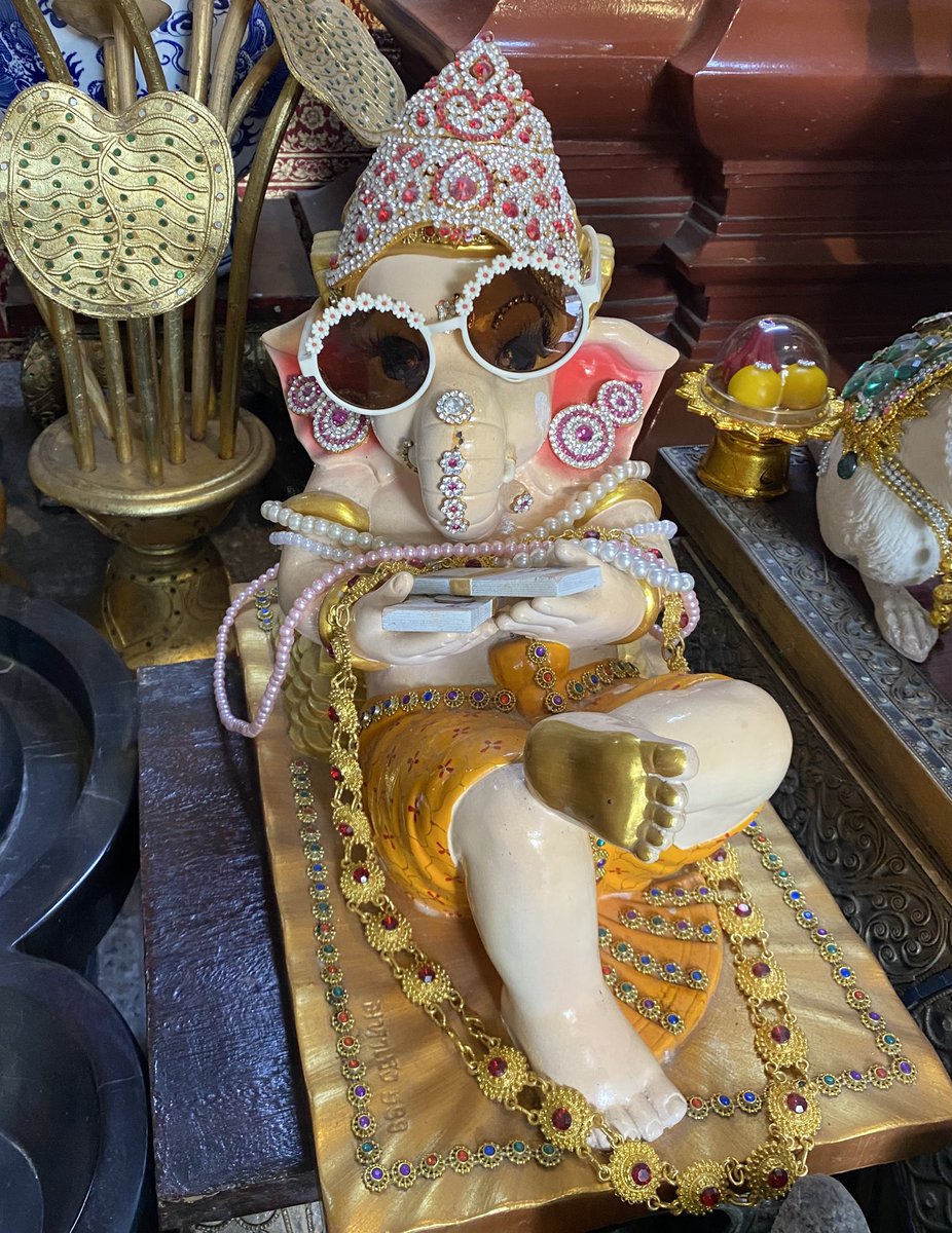 กรุณาใช้สติตัวเองเป็นที่ตั้ง 🪔 tweet media