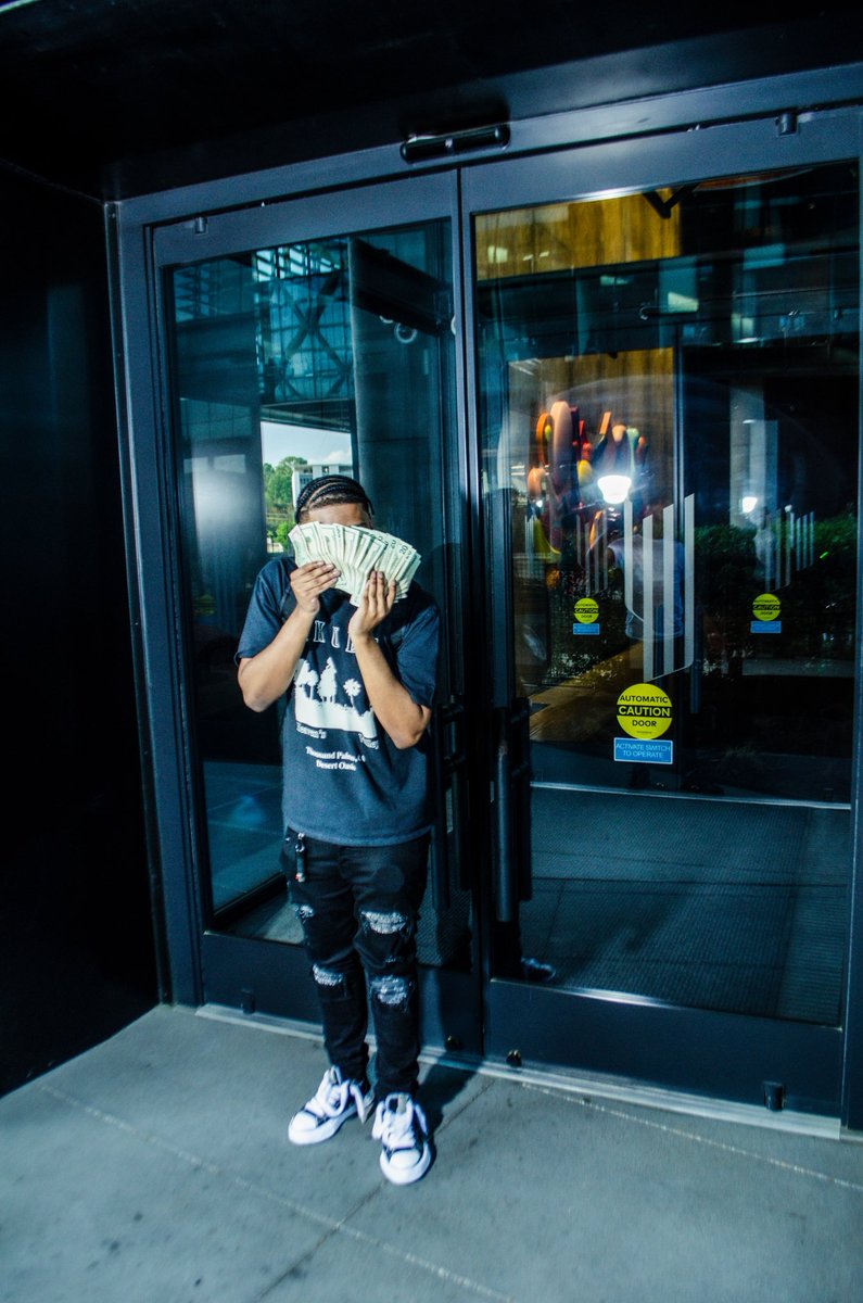 Lion Eyed💯🩸 tweet media