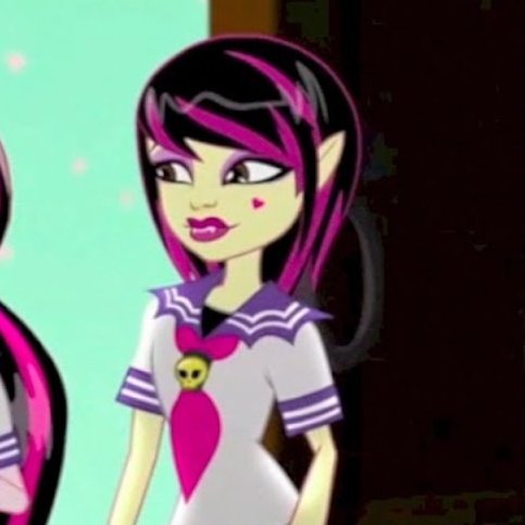 shay 🍉 tweet media