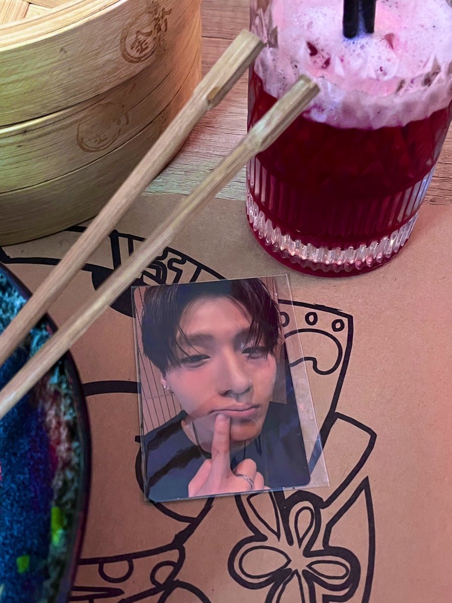 lw___paramour's tweet image. first time taking a photo of a food w pc, #dontjudgeme