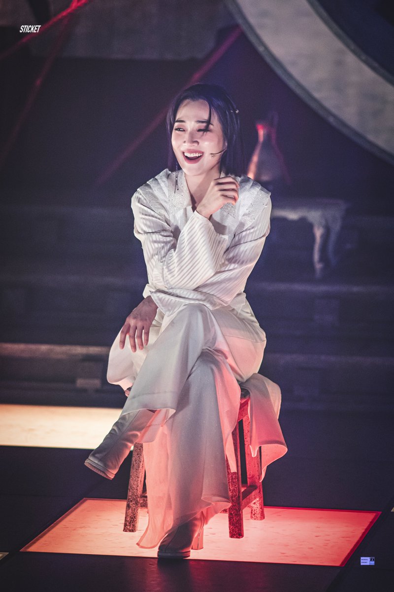 𝑺𝑻𝑰𝑪𝑲𝑬𝑻 tweet media