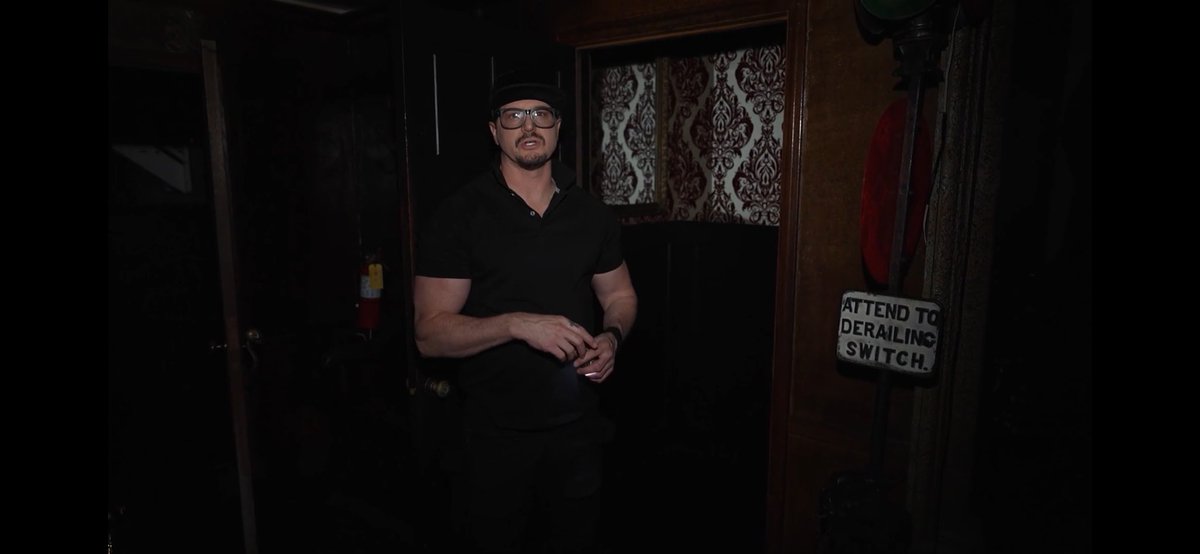 TheeFormerBarb tweet media