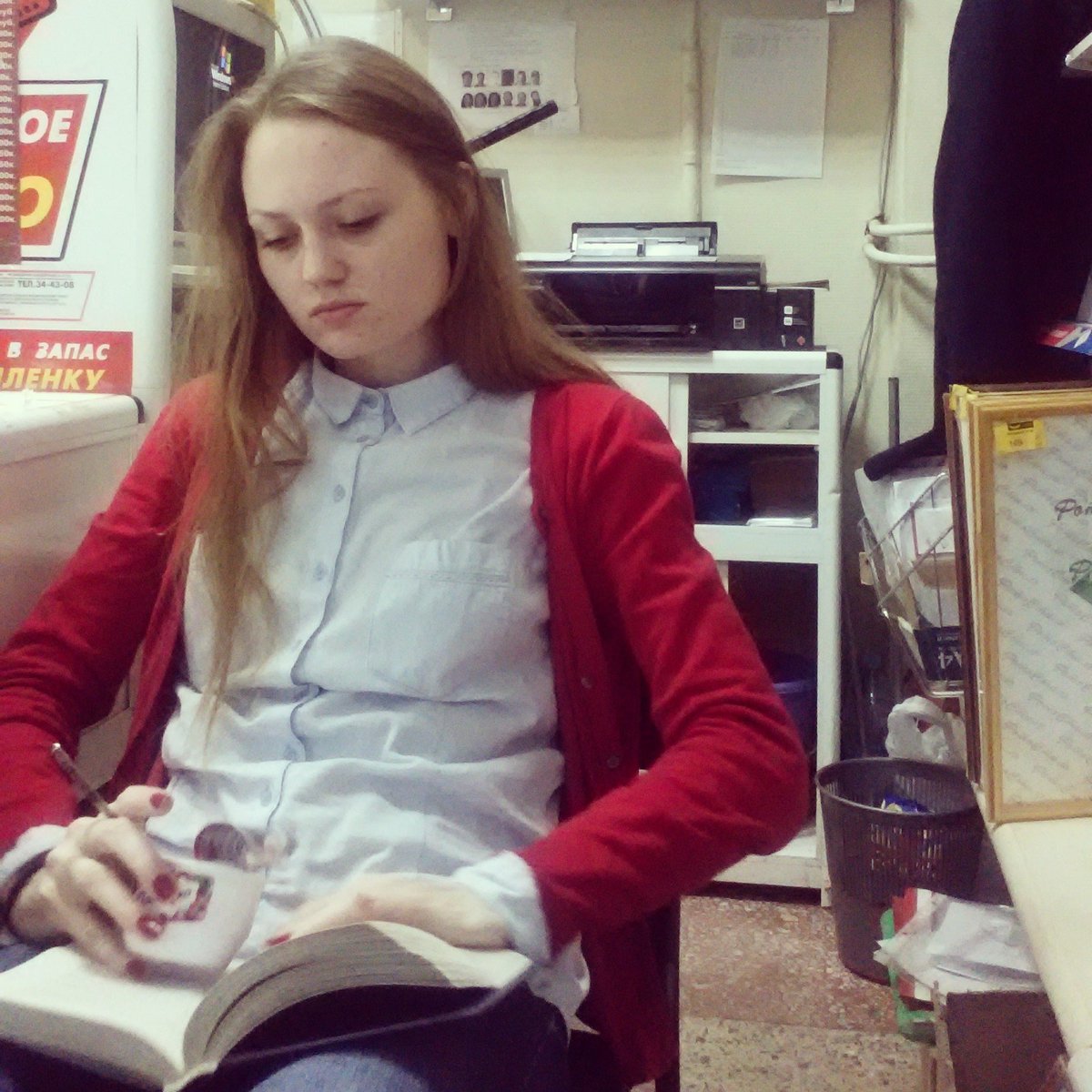 малышка на миллиард tweet media