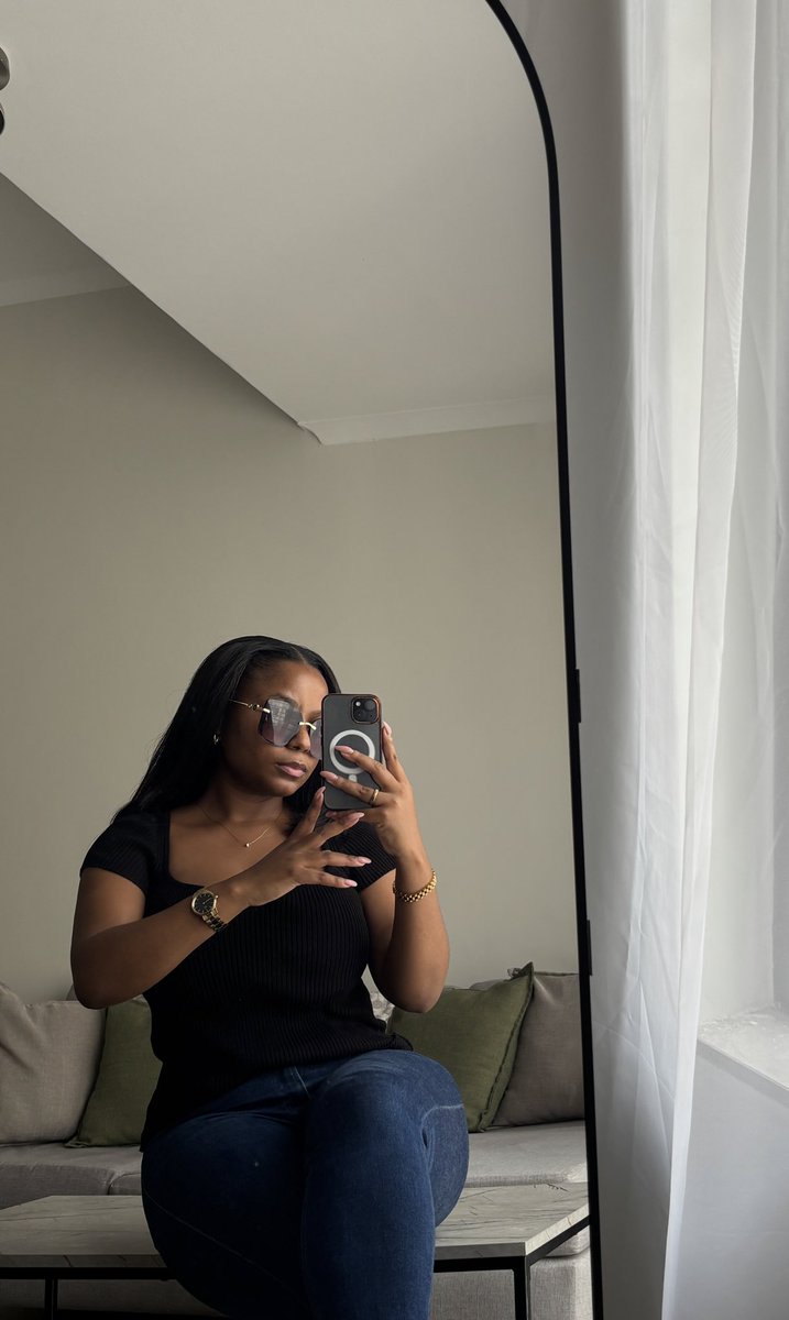 miss__am🤍🦋 tweet media