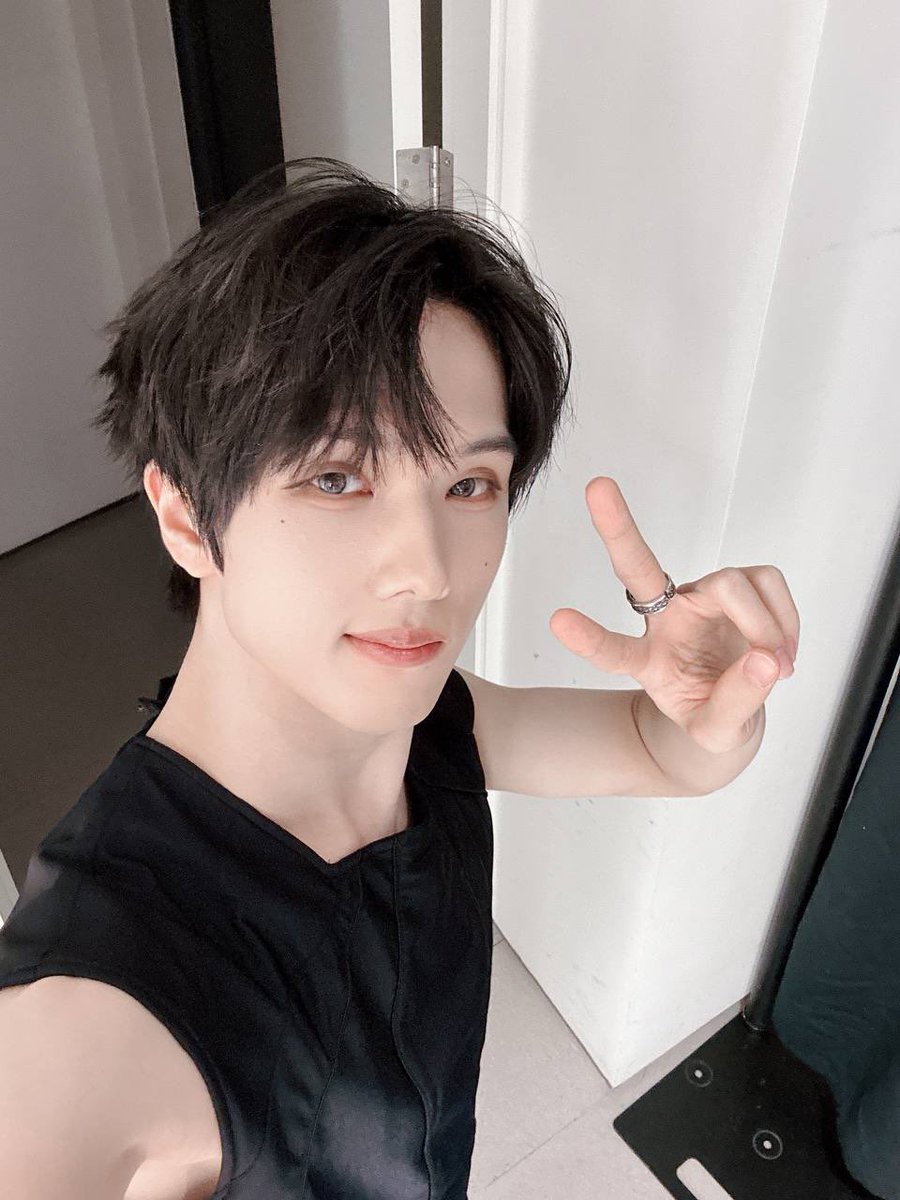 connie ^^ tweet media