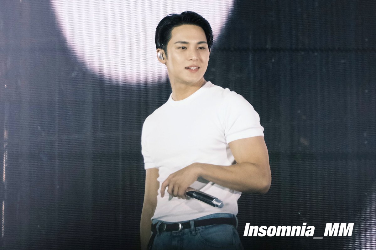 Insomnia_MM89's tweet photo. ੯‧̀͡⬮\ 𝒉𝒂𝒑𝒑𝒚 𝒎𝒊𝒏𝒈𝒚𝒖 𝒅𝒂𝒚🎂

#민규  #MINGYU
#ミンギュ
#SEVENTEEN #세븐틴 
 
#아니_다들조용_오늘민규생일
#OurSunriseMINGYUday https://t.co/OQHYJ2NfzC