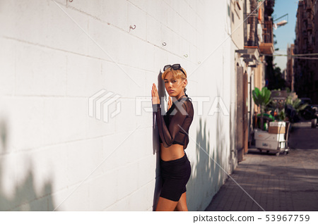 Condomscanada's tweet image. Every sexual identity is welcome here. #ToysAndUs. see our #Strokers as well as our Pipedream #Icicles #GlassPlugs  for active #SaferSex. FREE LUBE with your orders today.