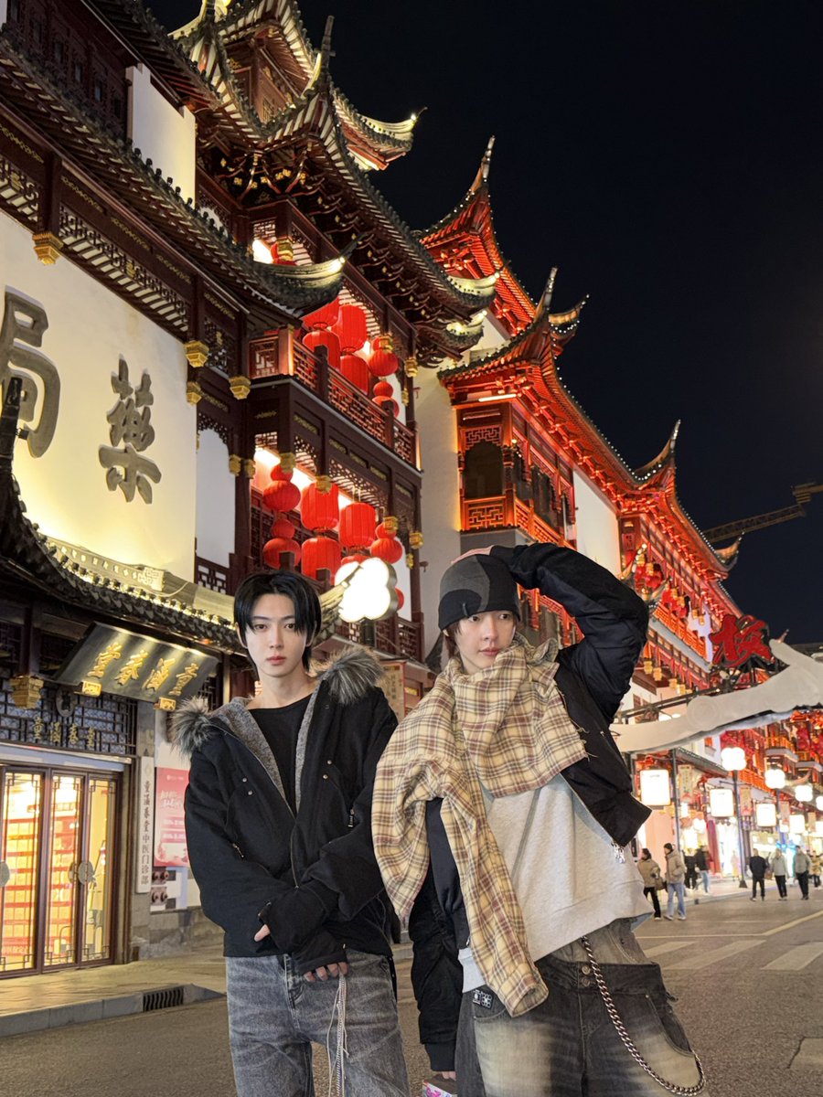 QQQ pics 📁 tweet media