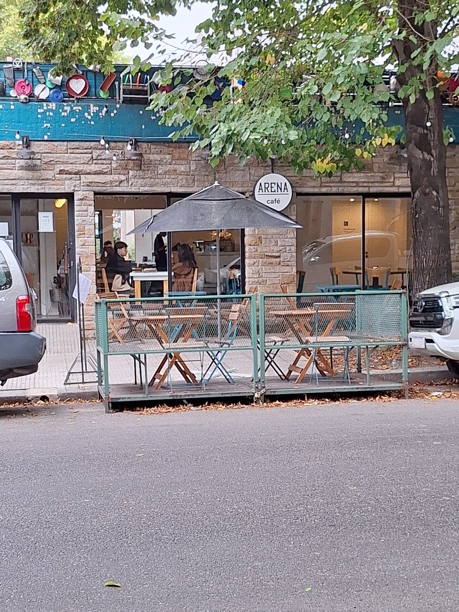 Mirando a Buenos Aires 👁 tweet media