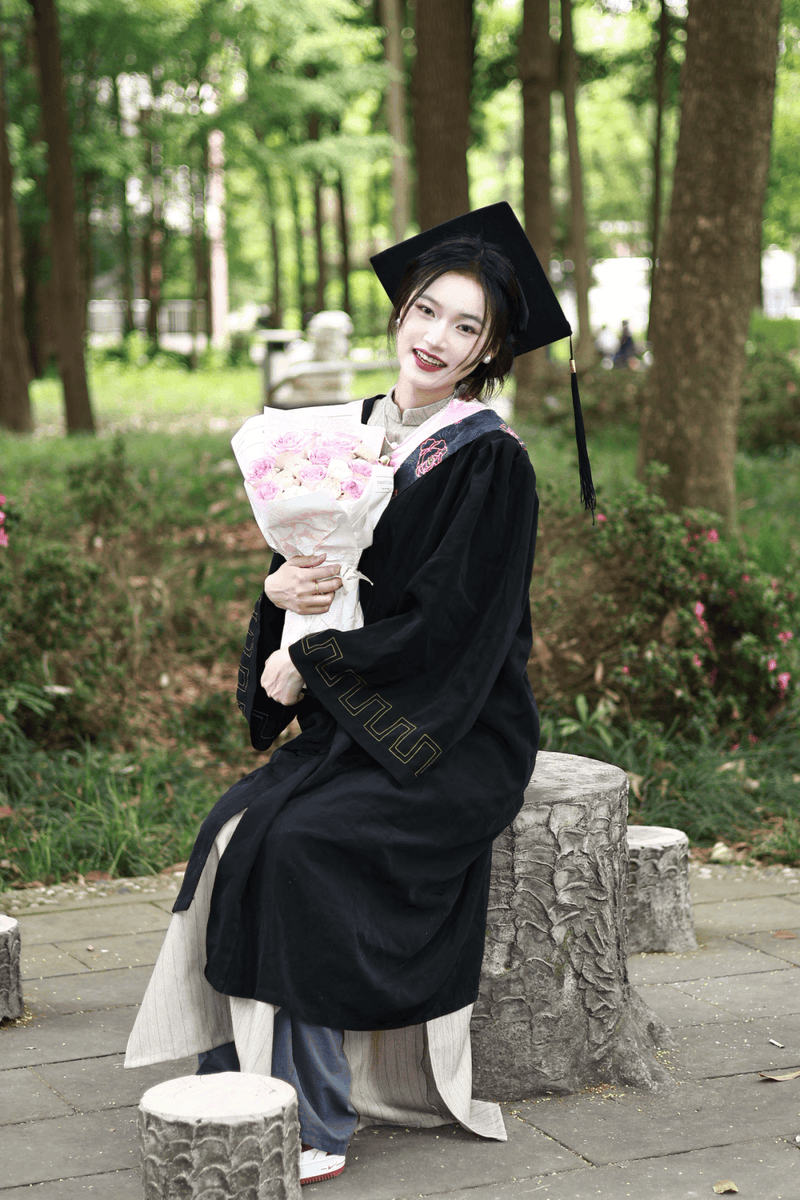 Kelly Eaton tweet media