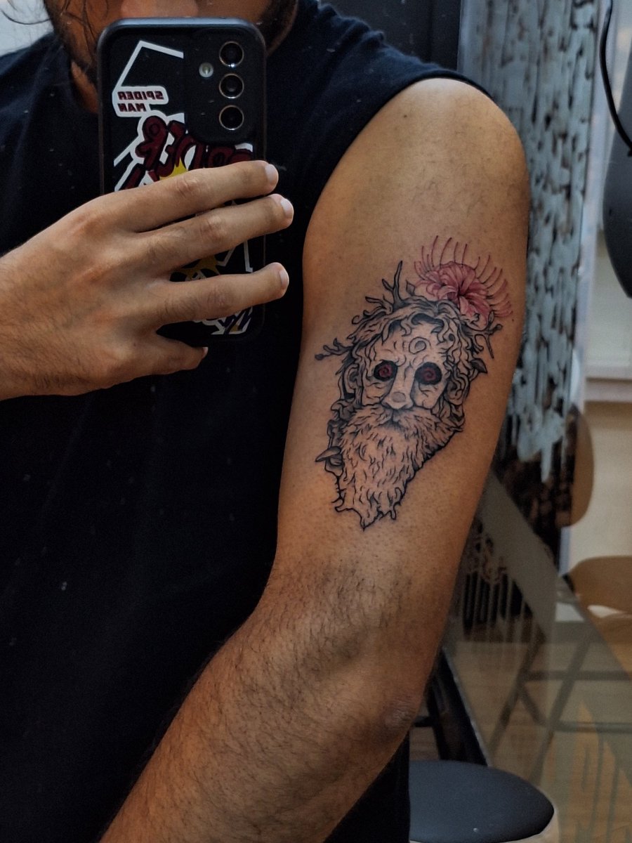 geveizer's tweet photo. fiz uma tatuagem do leshy de inscryption 🔥 https://t.co/k4EWMEzgdl